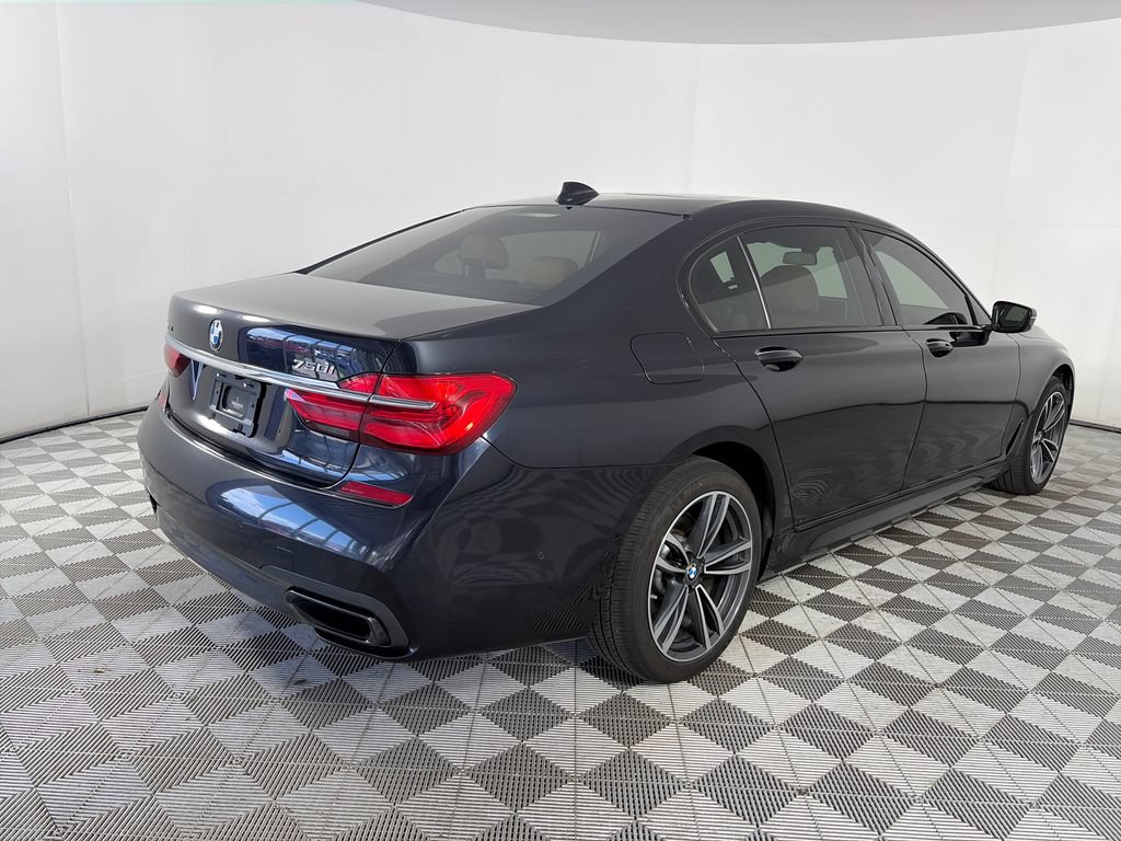 Used 2017 BMW 750i xDrive AWD/4WD image 7