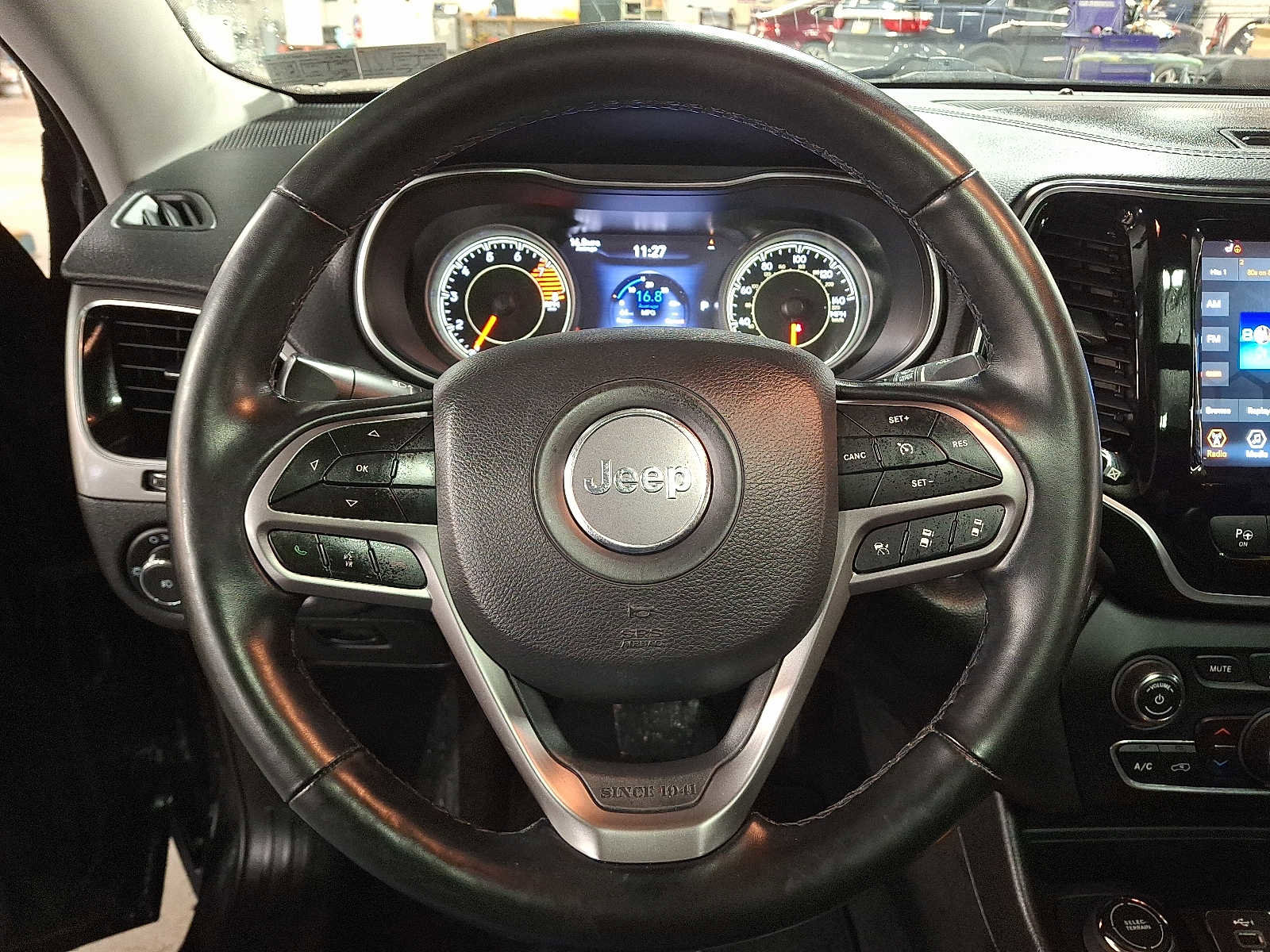 Used 2021 Jeep Cherokee Limited AWD/4WD image 20