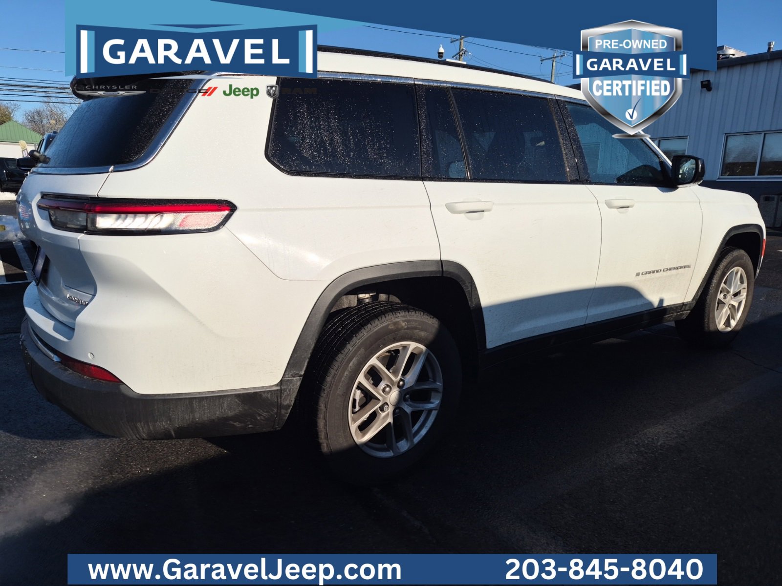 Used 2024 Jeep Grand Cherokee L Laredo image 11