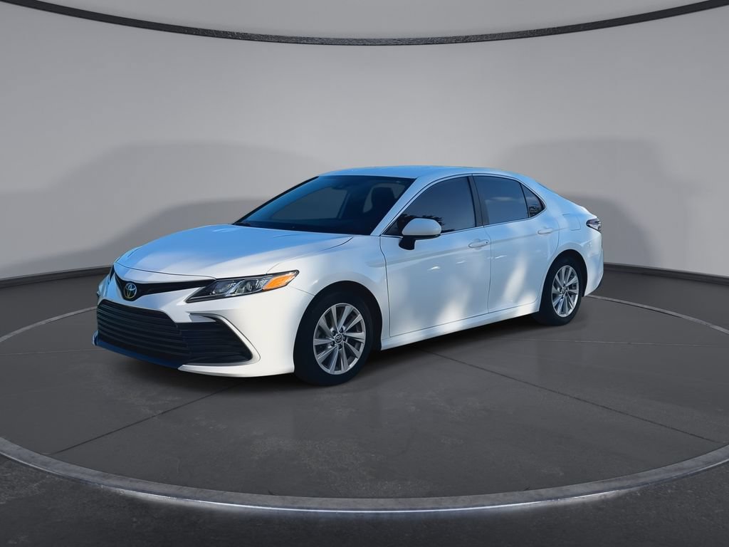 Used 2023 Toyota Camry LE FWD image 4