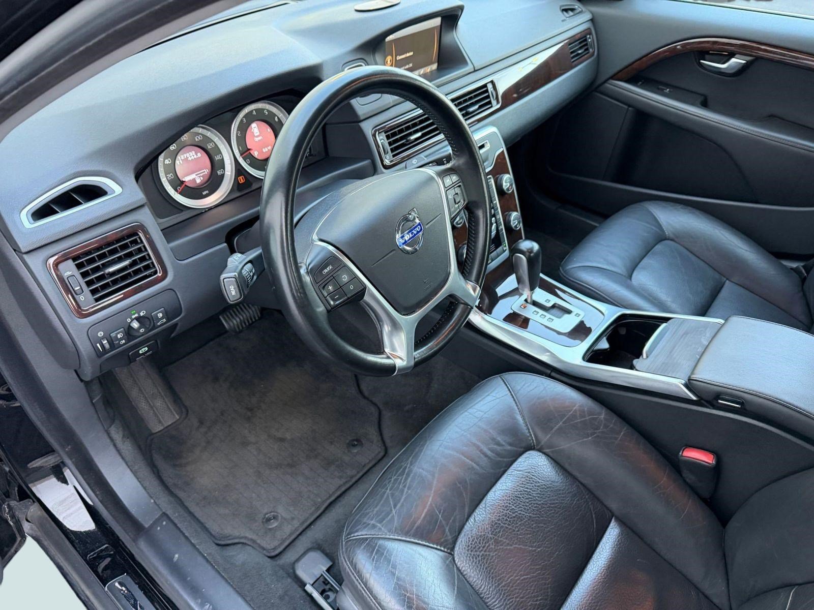 Used 2012 Volvo S80 3.2 image 4