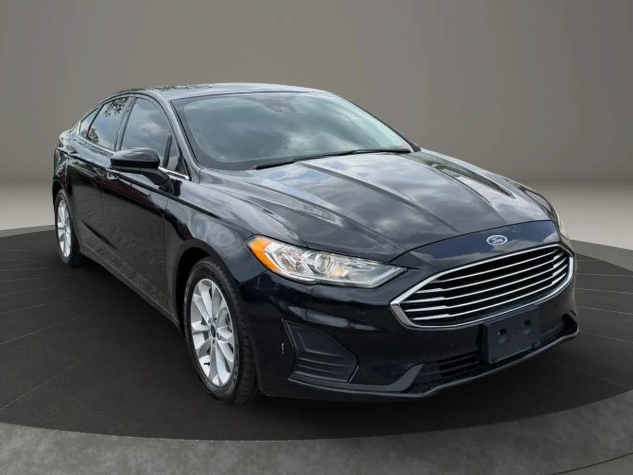 Used 2020 Ford Fusion SE