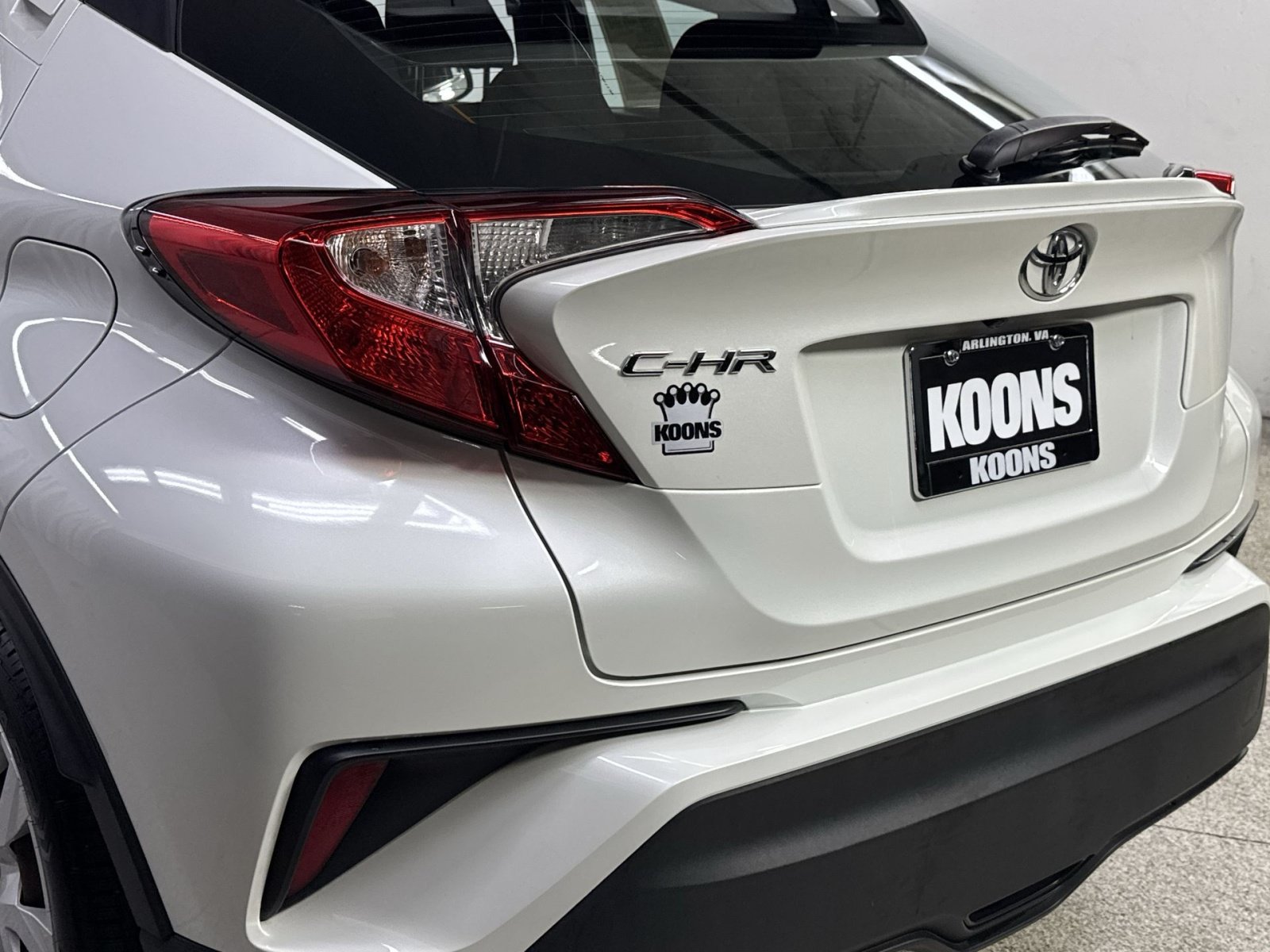 Used 2021 Toyota C-HR LE FWD image 38