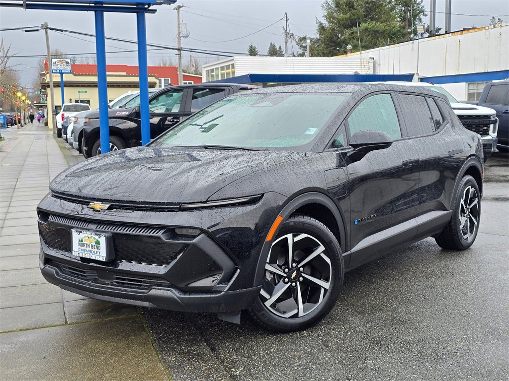 Used 2025 Chevrolet Equinox EV LT image 2