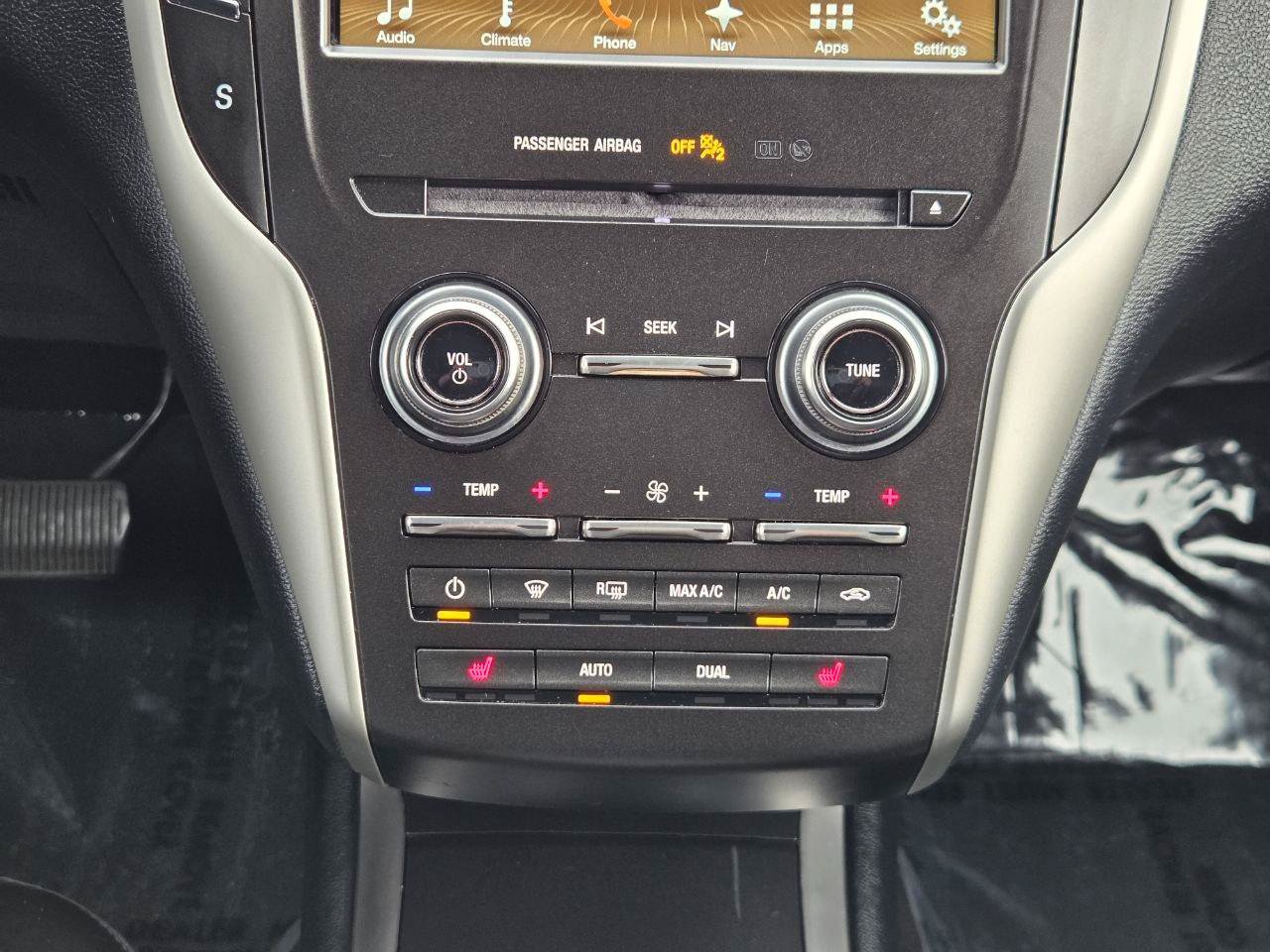 Used 2018 Lincoln MKC Select w/ Select Plus Package AWD/4WD image 23