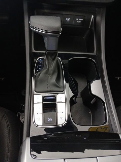 Used 2025 Hyundai Tucson SE image 17