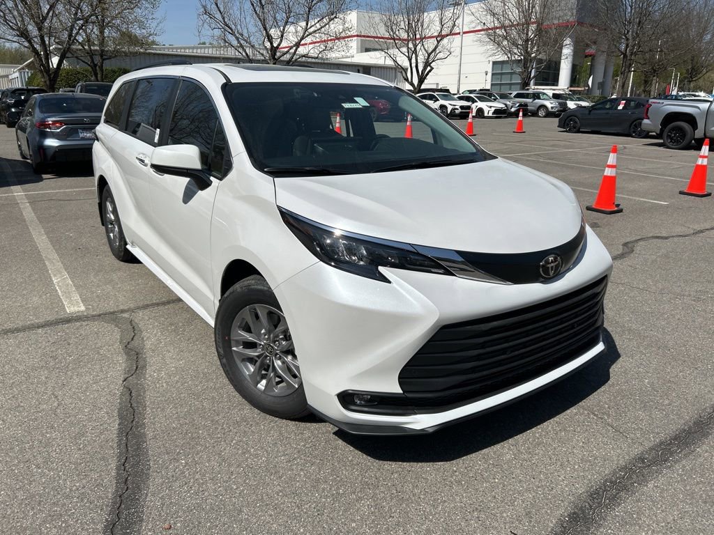 New 2026 Toyota Sienna XLE
