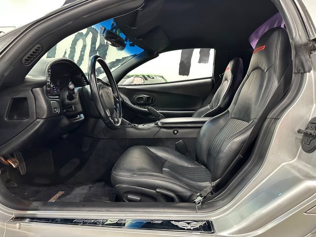 Used 2002 Chevrolet Corvette Z06 w/ Memory Pkg RWD image 11