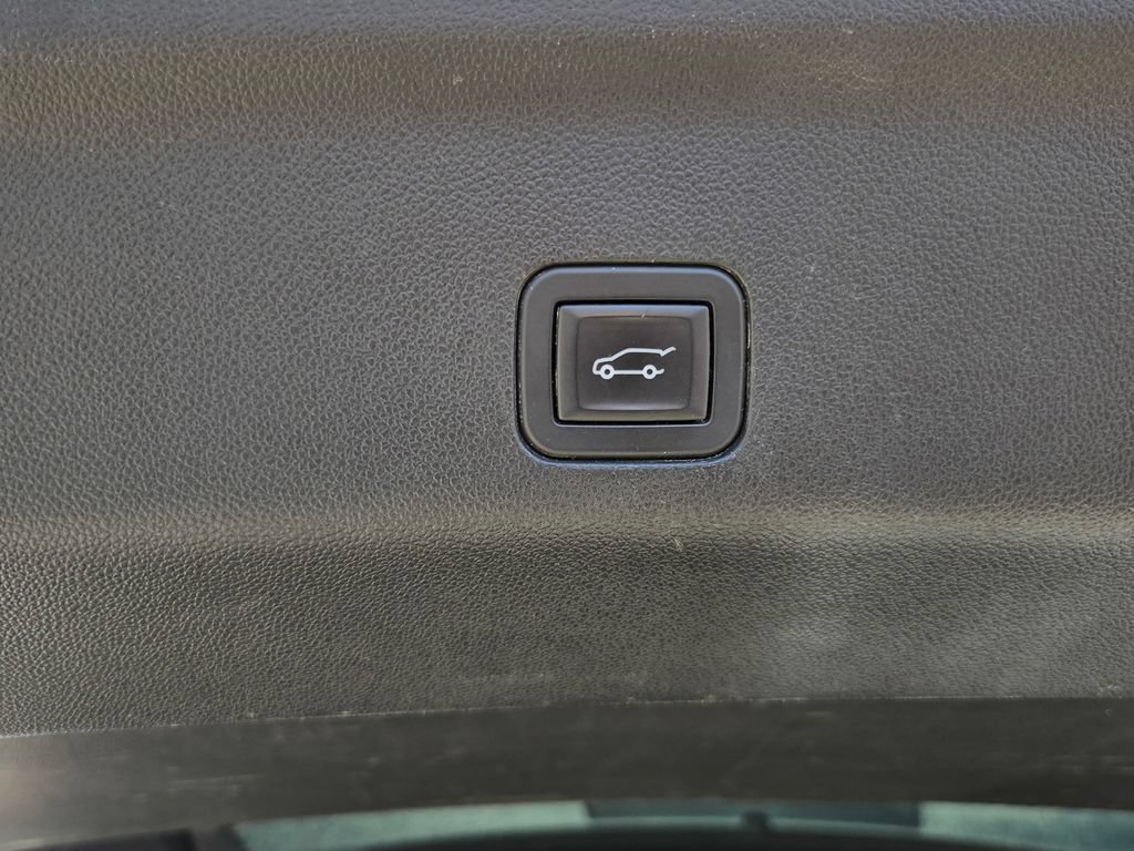 Used 2024 Chevrolet Suburban LT AWD/4WD image 31