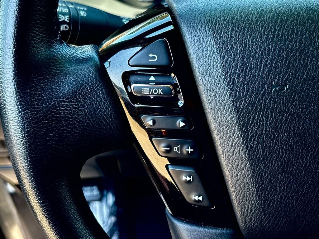 Used 2023 Nissan Armada SL w/ Cargo Package image 12