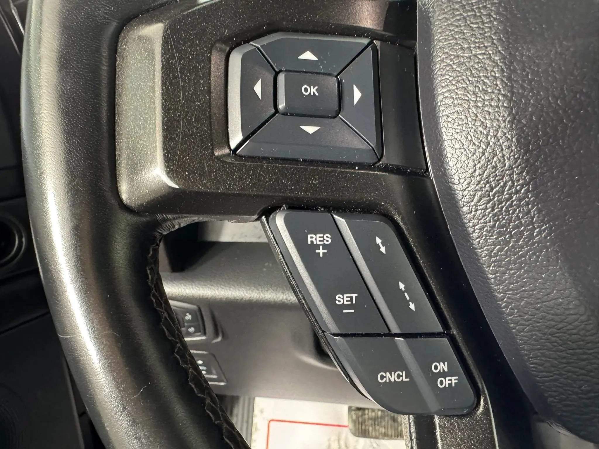 Used 2020 Ford Expedition Limited w/ Equipment Group 301A AWD/4WD image 15