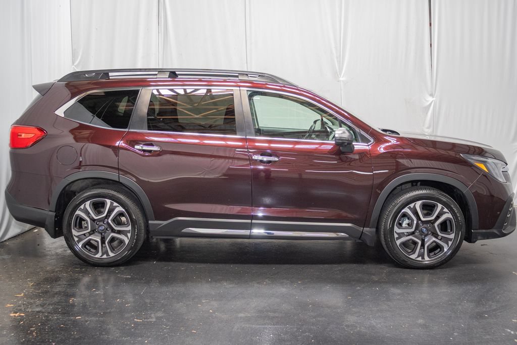 Used 2023 Subaru Ascent Touring AWD/4WD image 4