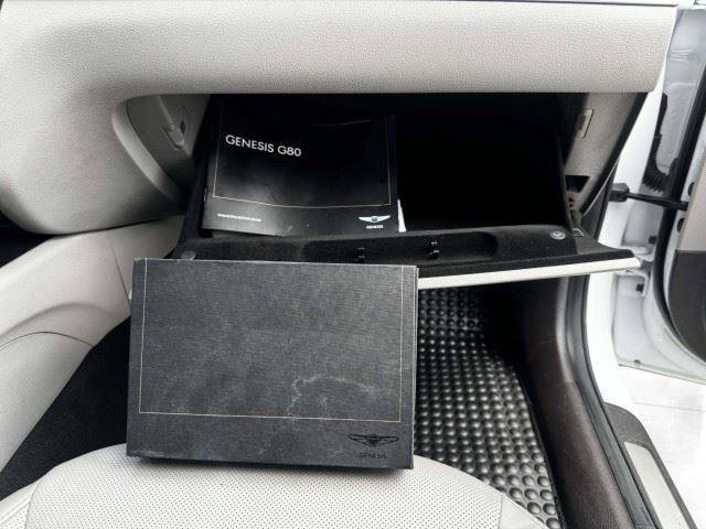 Used 2019 Genesis G80 3.8 RWD image 59
