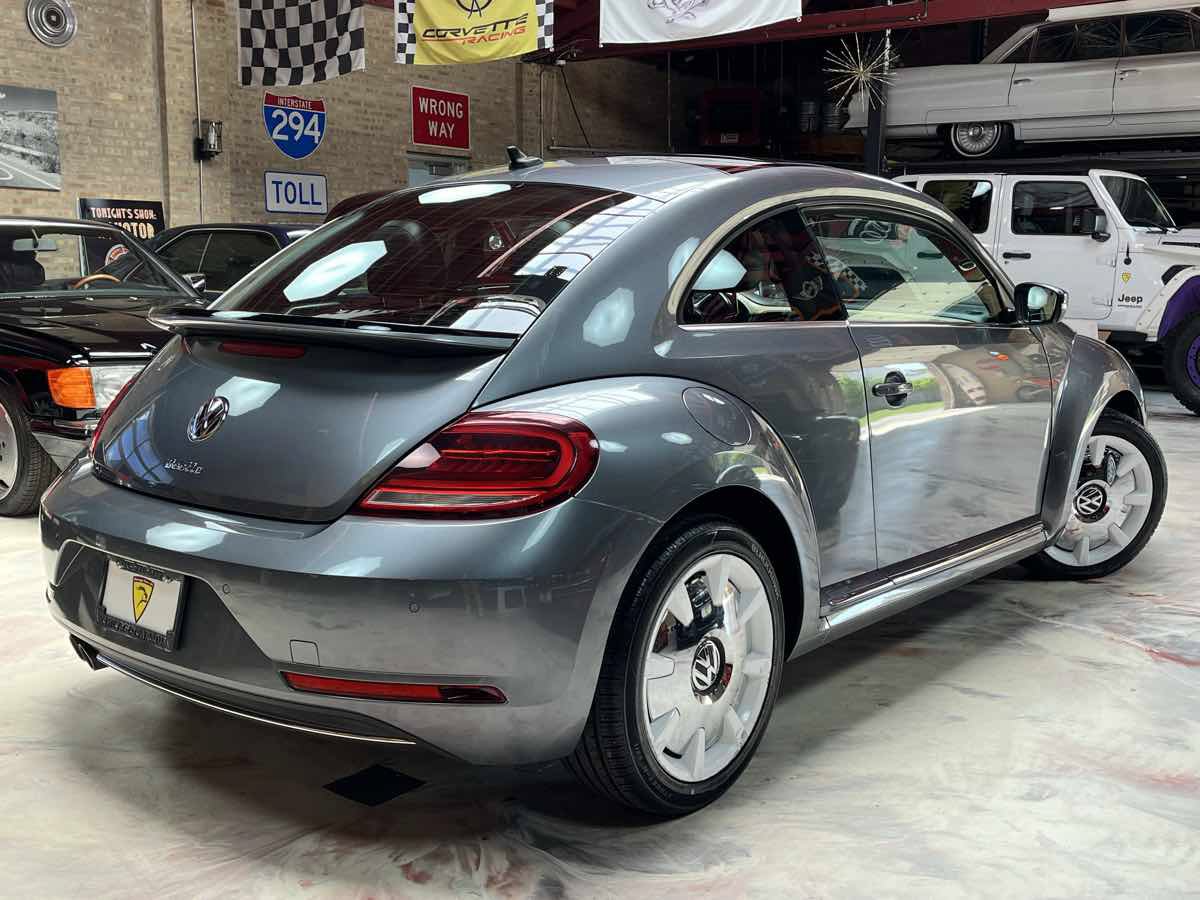 Used 2019 Volkswagen Beetle 2.0T Final Edition SEL FWD image 2