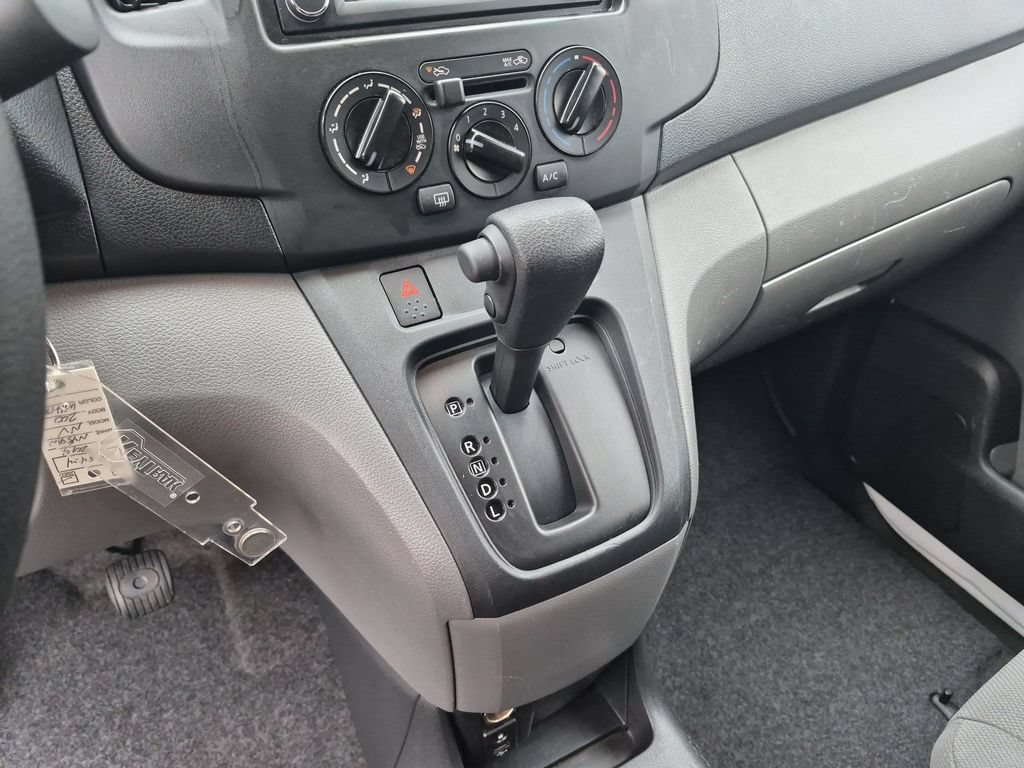 Used 2014 Nissan NV200 SV w/ Technology Package FWD image 15