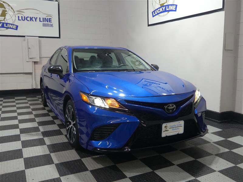 Used 2020 Toyota Camry SE image 5