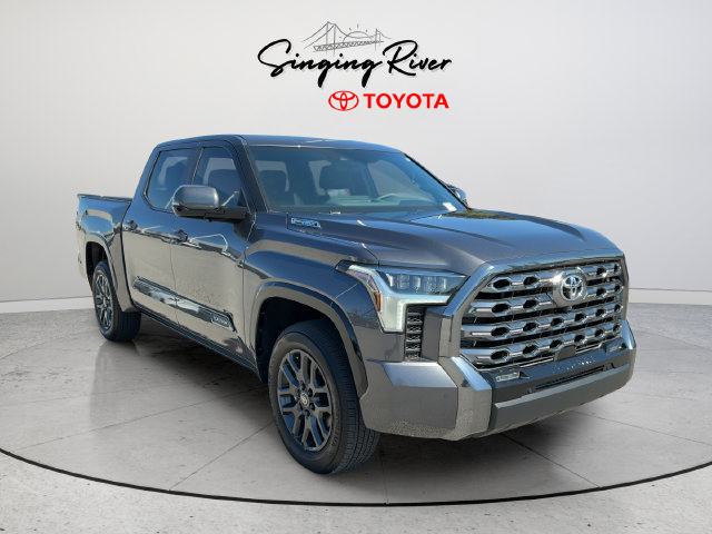 Used 2025 Toyota Tundra Platinum AWD/4WD image 1
