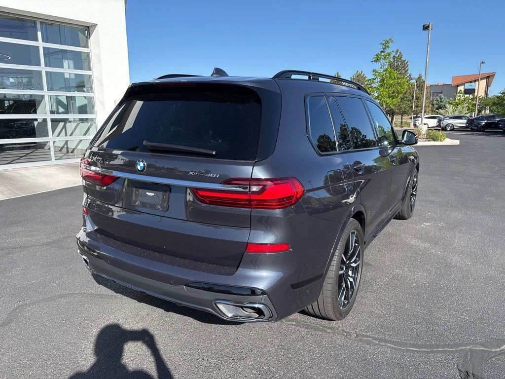 Used 2022 BMW X7 xDrive40i w/ M Sport Package AWD/4WD image 5