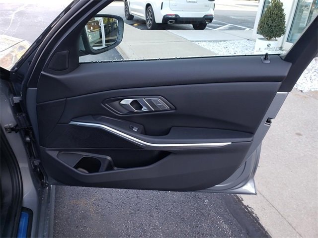 New 2026 BMW 330i xDrive Sedan w/ Convenience Package image 17