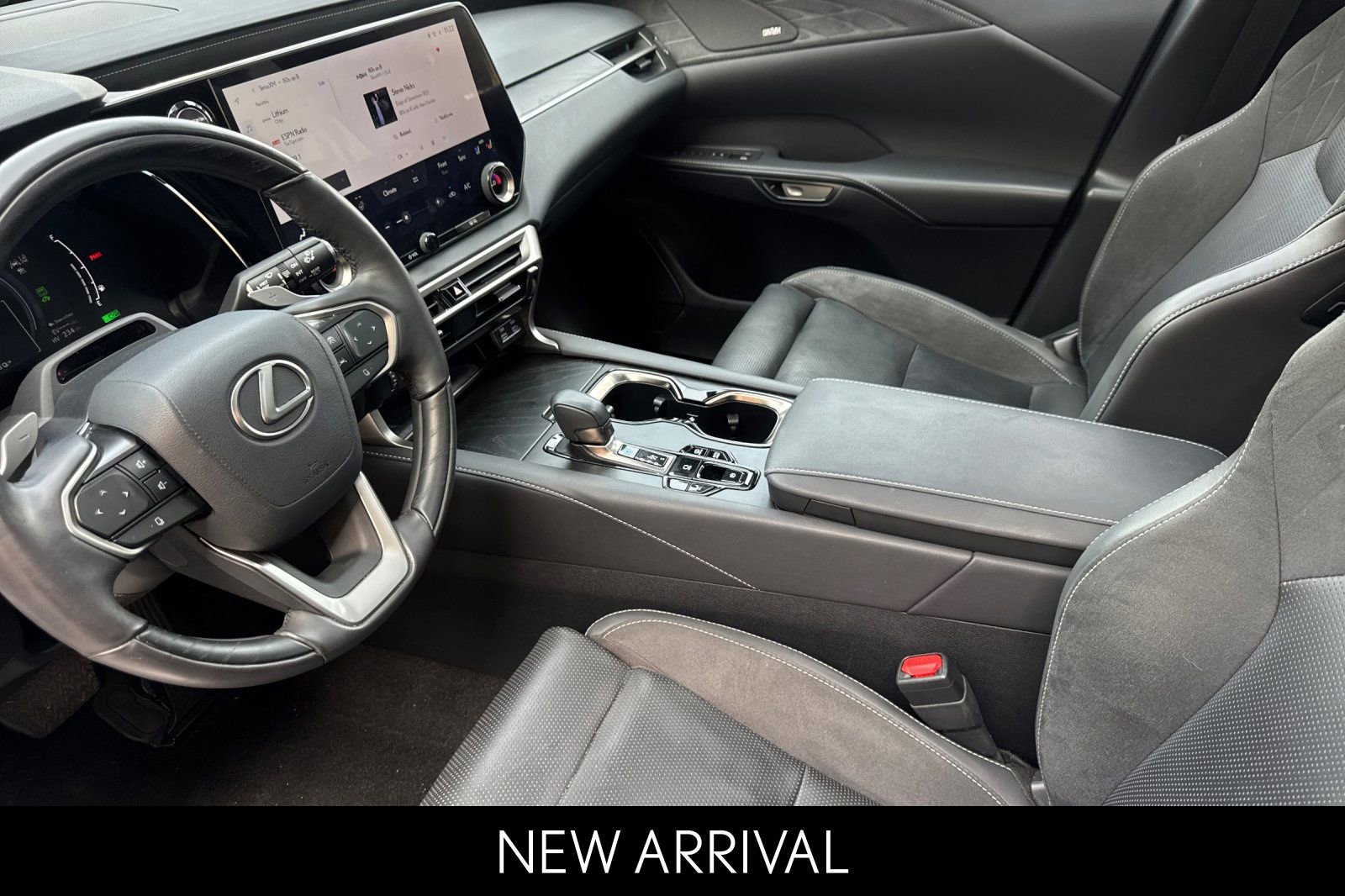 Certified 2024 Lexus RX 450h AWD w/ Convenience Package image 11