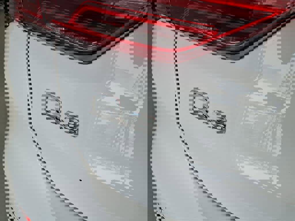 Used 2022 Audi Q3 2.0T Premium w/ Convenience Package image 18