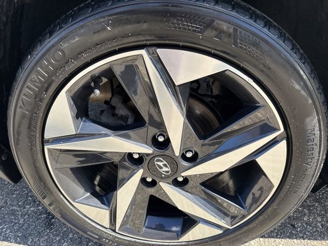 Used 2023 Hyundai Elantra SEL w/ Convenience Package image 8
