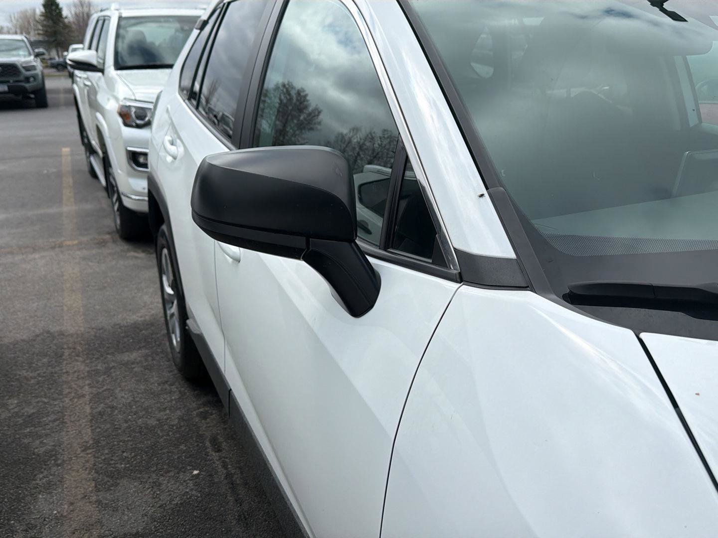 Used 2023 Toyota RAV4 LE image 5