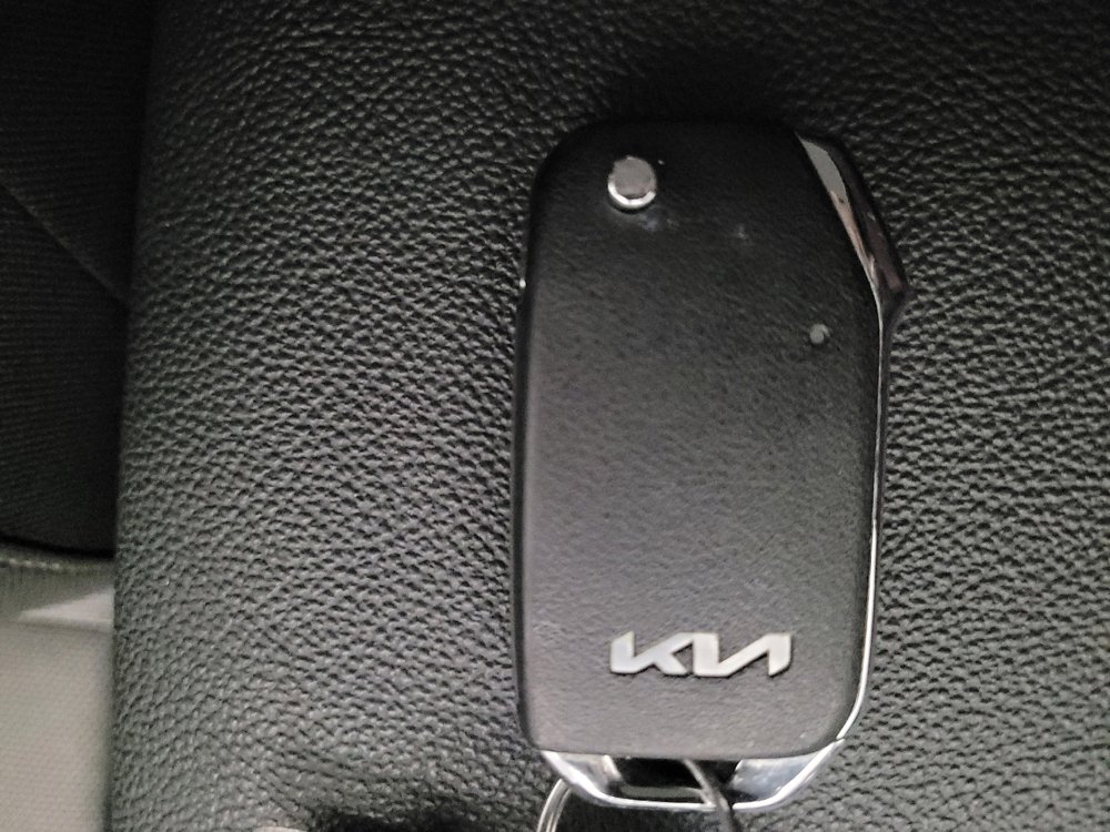 Used 2023 Kia Forte LXS image 32