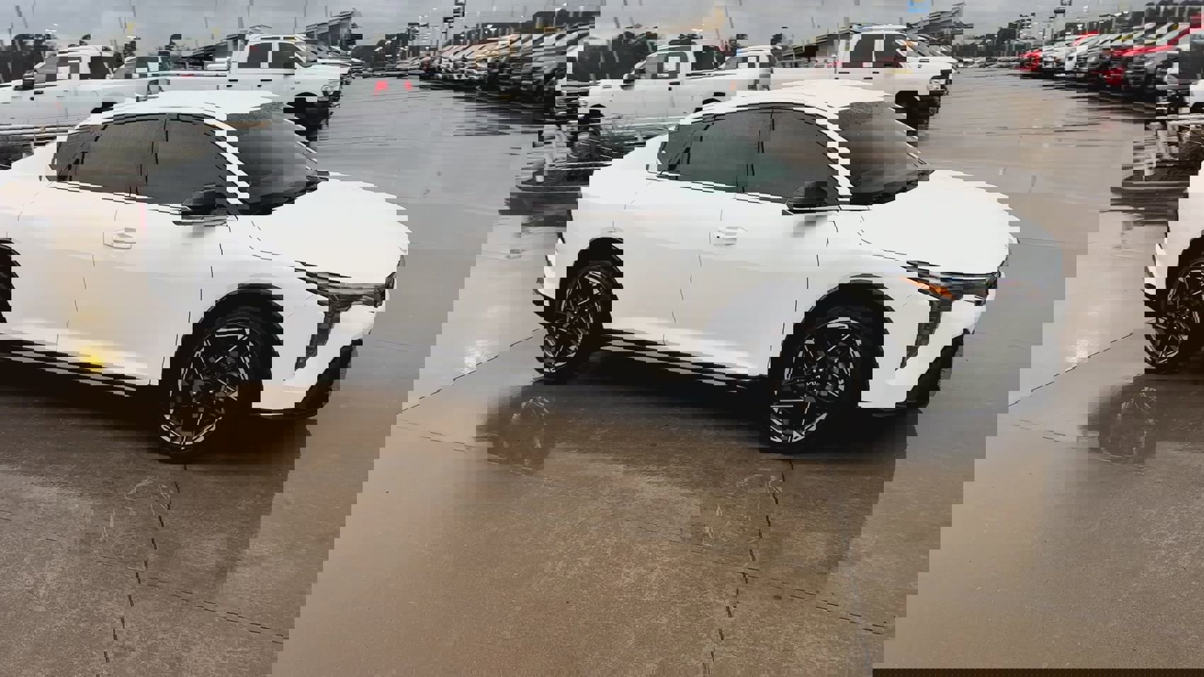 Used 2025 Kia K4 GT-Line image 3