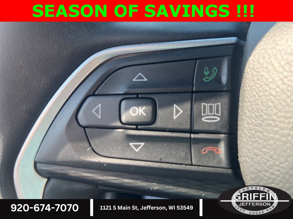 Used 2023 Jeep Grand Cherokee L Laredo image 13