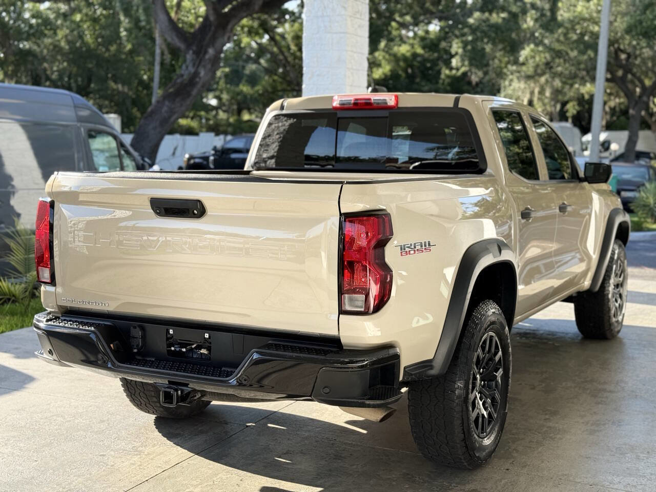 Used 2023 Chevrolet Colorado Trail Boss w/ Technology Package image 9