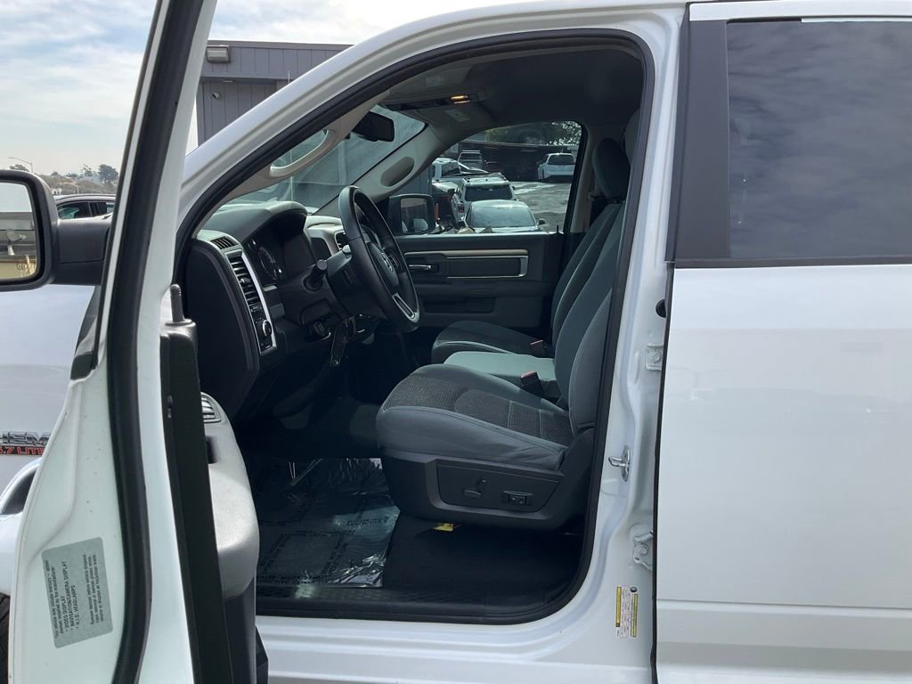 Used 2017 RAM 1500 Big Horn image 12