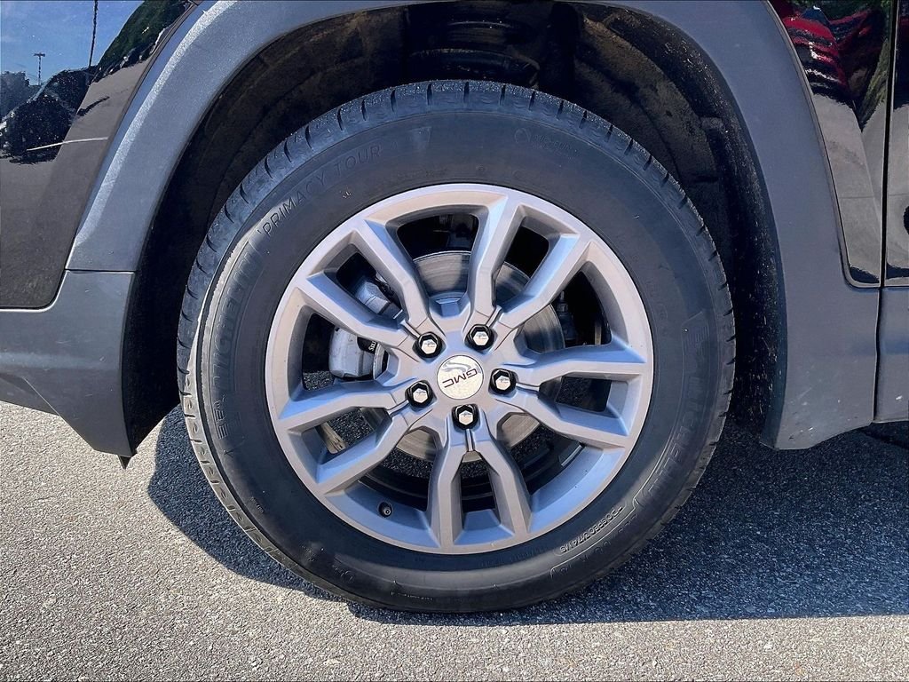 Used 2024 GMC Terrain SLT AWD/4WD image 7