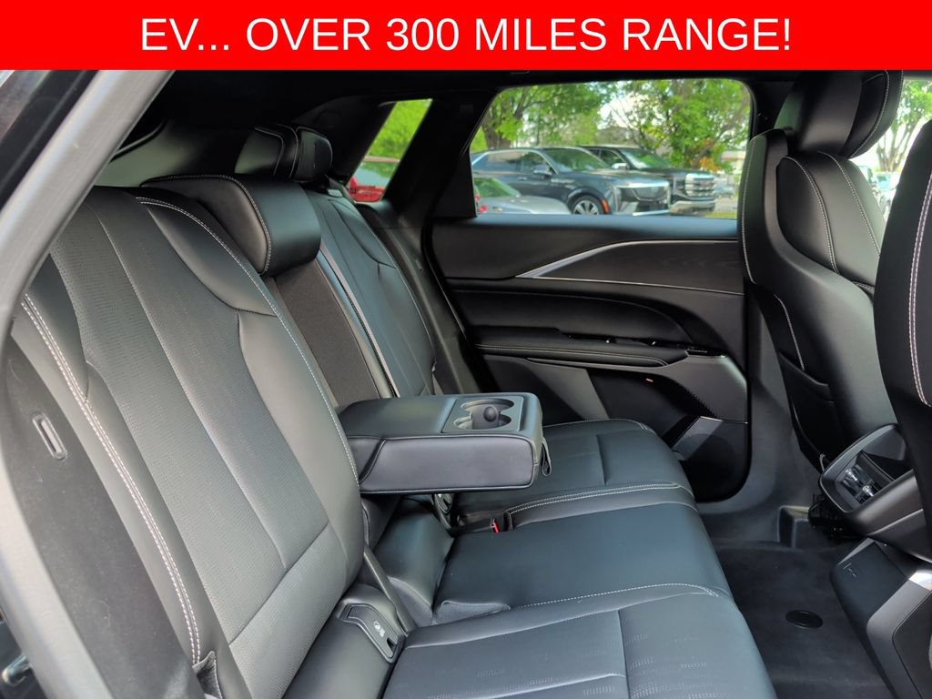 Used 2024 Cadillac Lyriq Luxury w/ LPO, Floor Liner Package AWD/4WD image 35