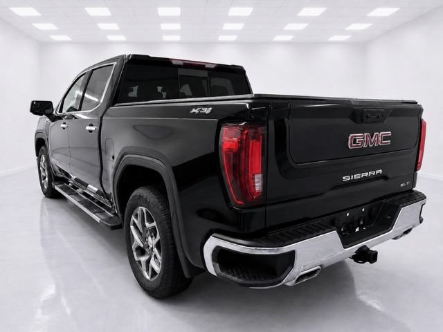 Used 2023 GMC Sierra 1500 SLT w/ SLT Premium Package AWD/4WD image 9