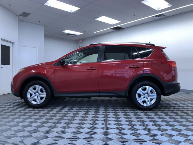 Used 2015 Toyota RAV4 LE image 12