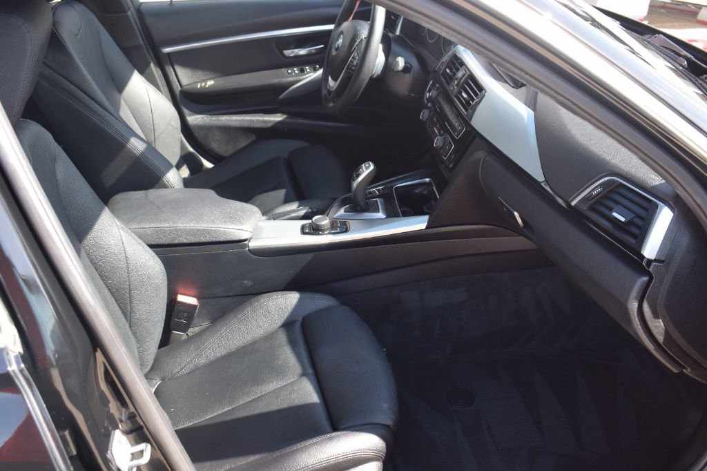 Used 2018 BMW 330i Sedan w/ Convenience Package image 16
