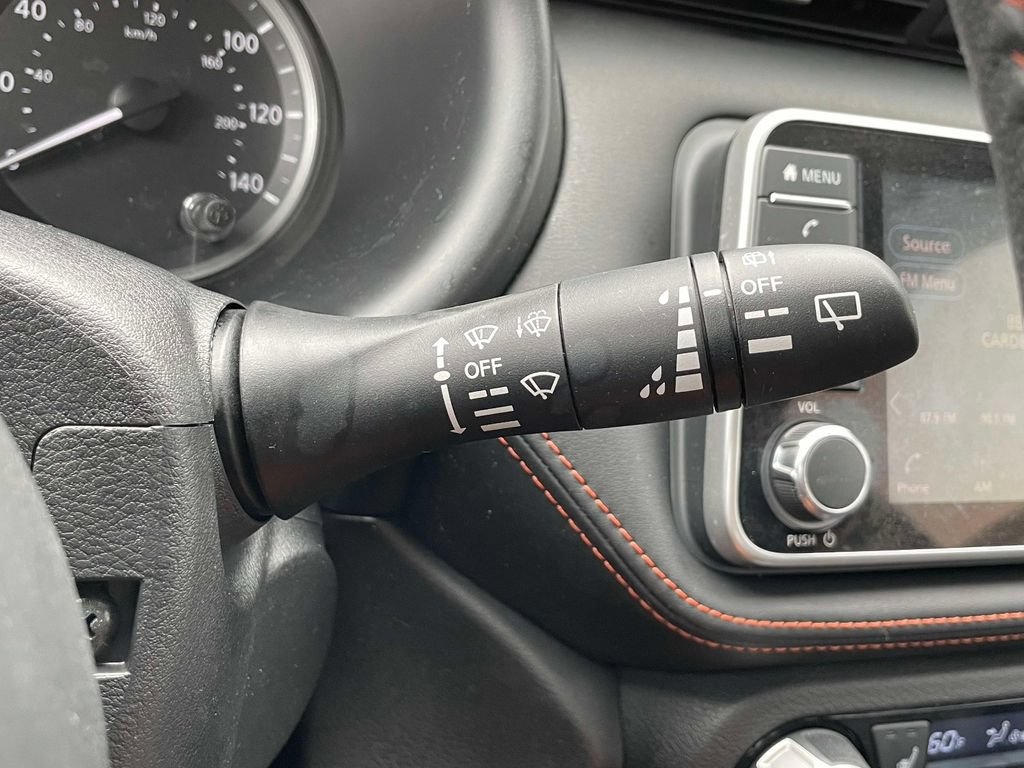 Used 2019 Nissan Kicks SR w/ SR Premium Package FWD image 25