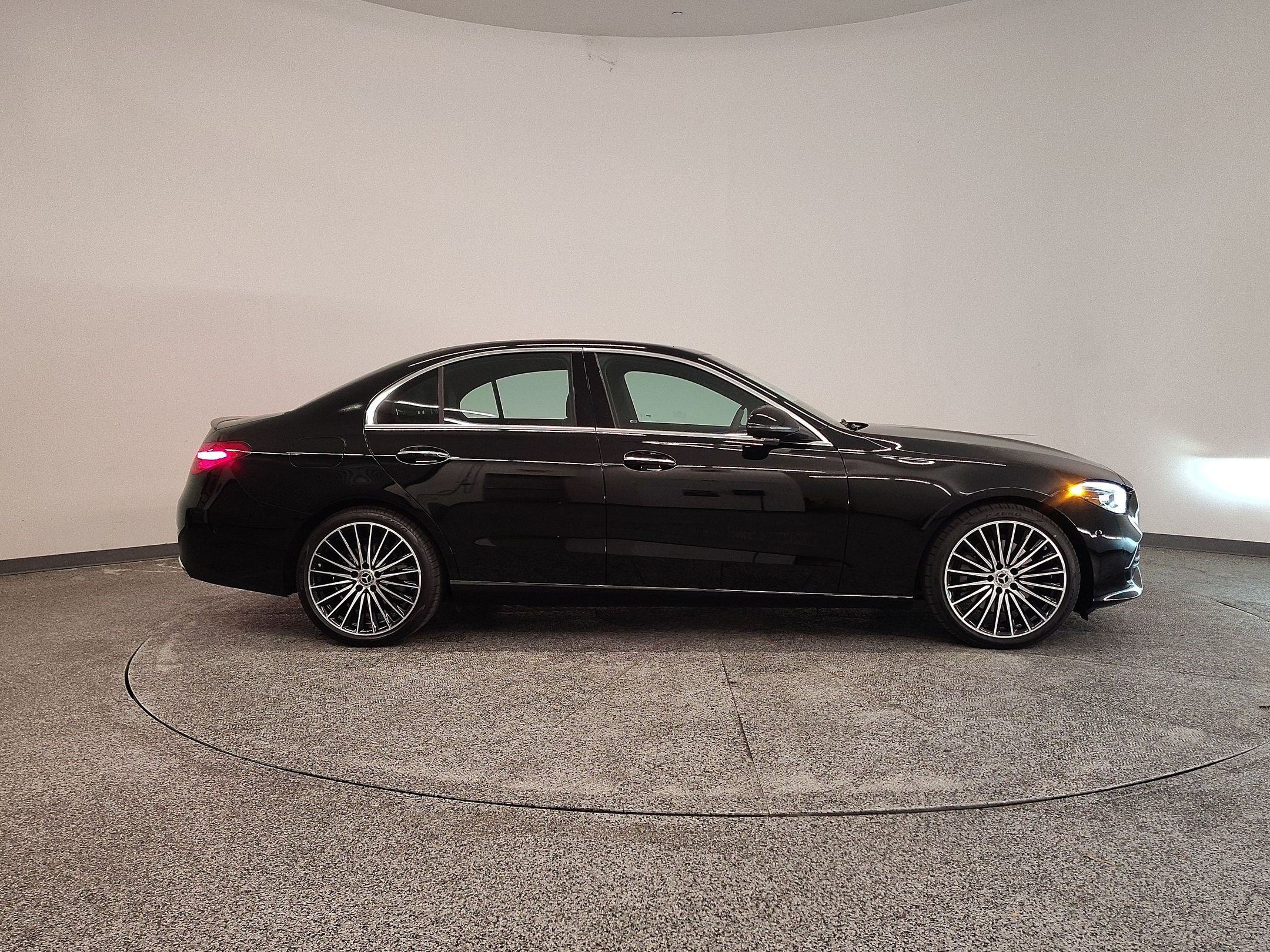 Used 2026 Mercedes-Benz C 300 Sedan image 8
