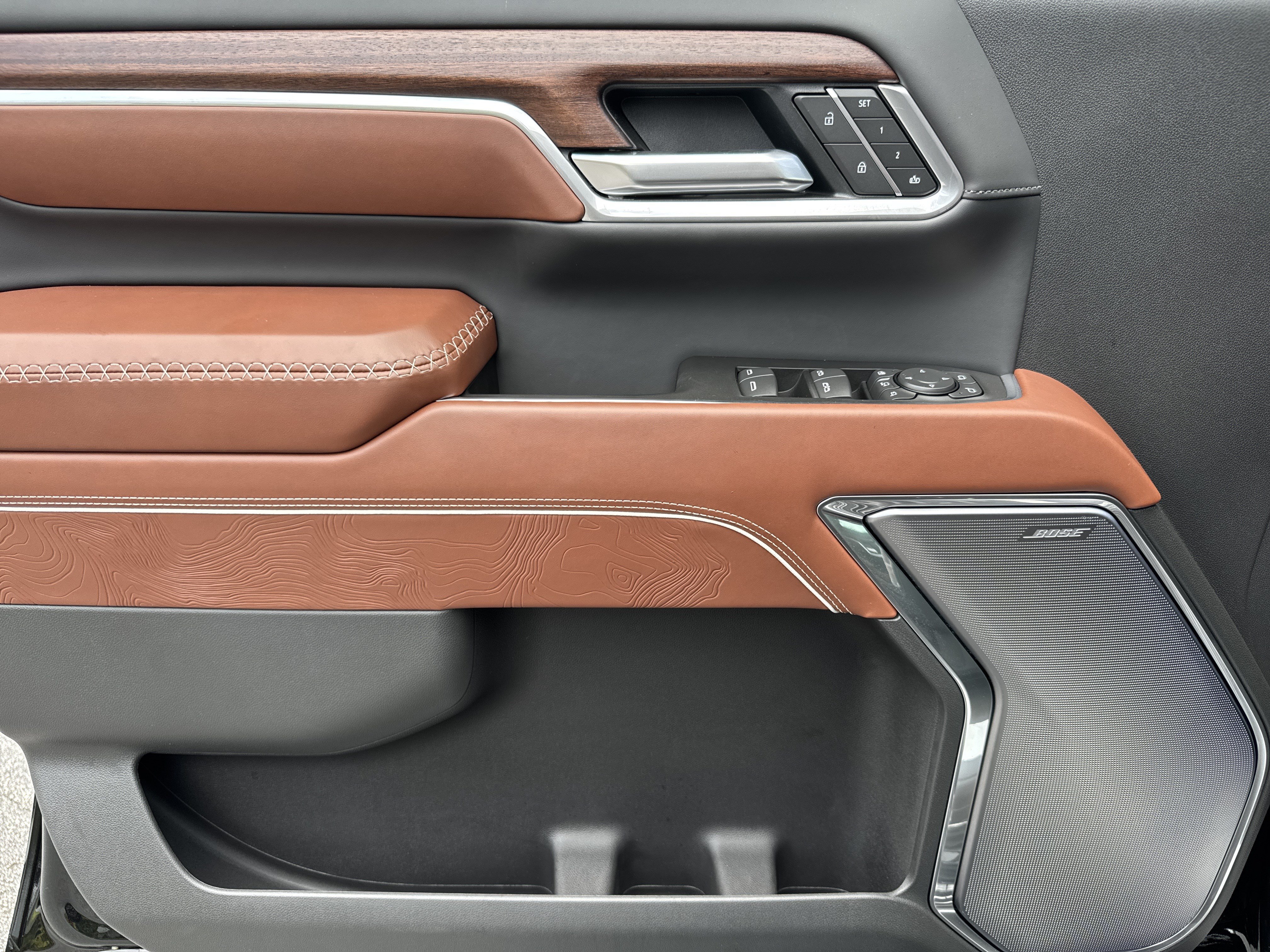New 2026 GMC Sierra 2500 Denali Ultimate AWD/4WD image 14