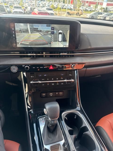 Certified 2024 Kia Carnival SX FWD image 20