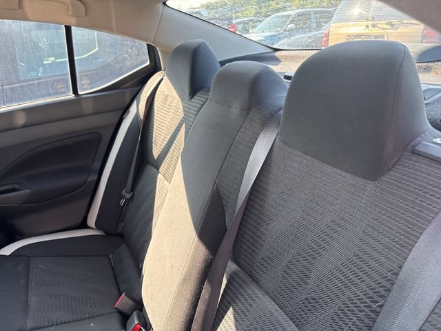 Used 2021 Nissan Versa SV FWD image 10
