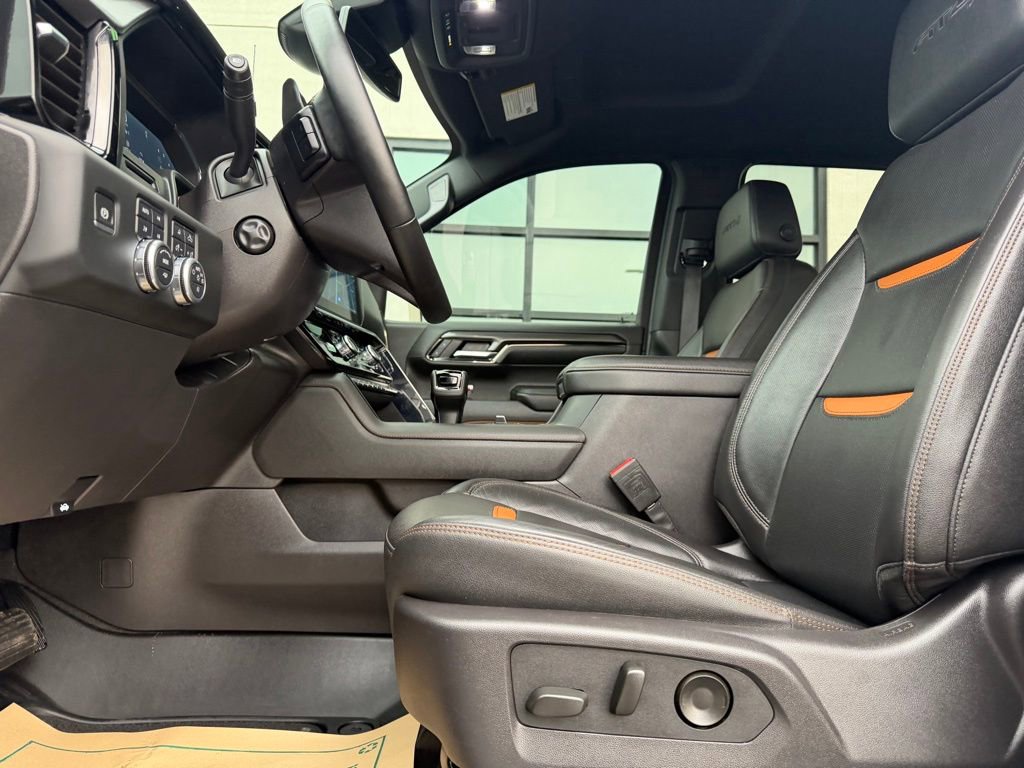 Used 2024 GMC Sierra 1500 AT4 w/ AT4 Premium Package image 10