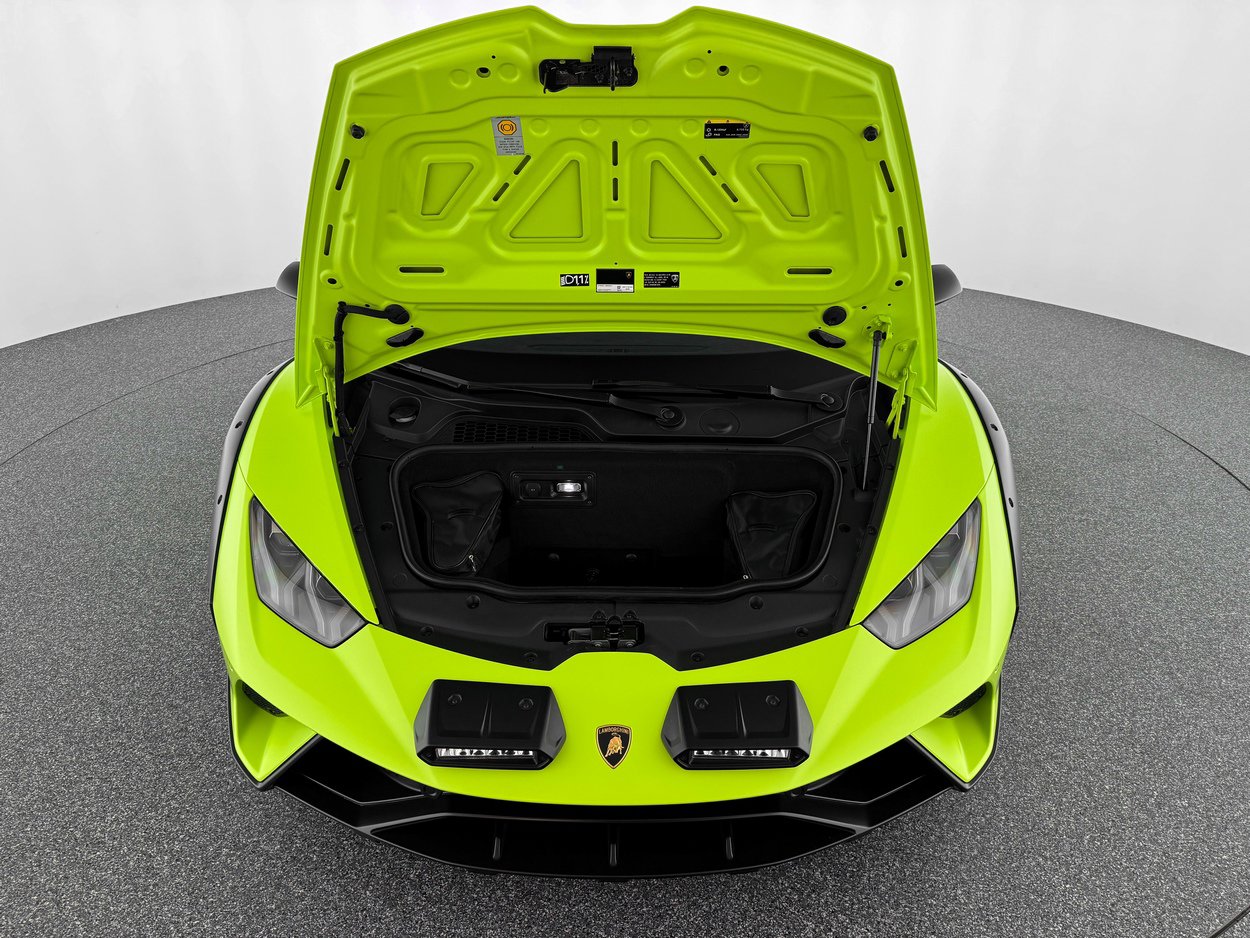 Used 2023 Lamborghini Huracan Sterrato image 34