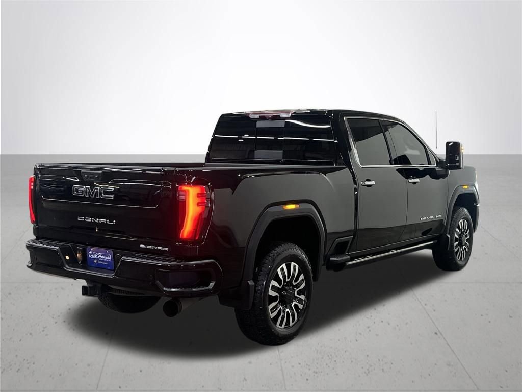 Used 2024 GMC Sierra 2500 Denali Ultimate AWD/4WD image 10