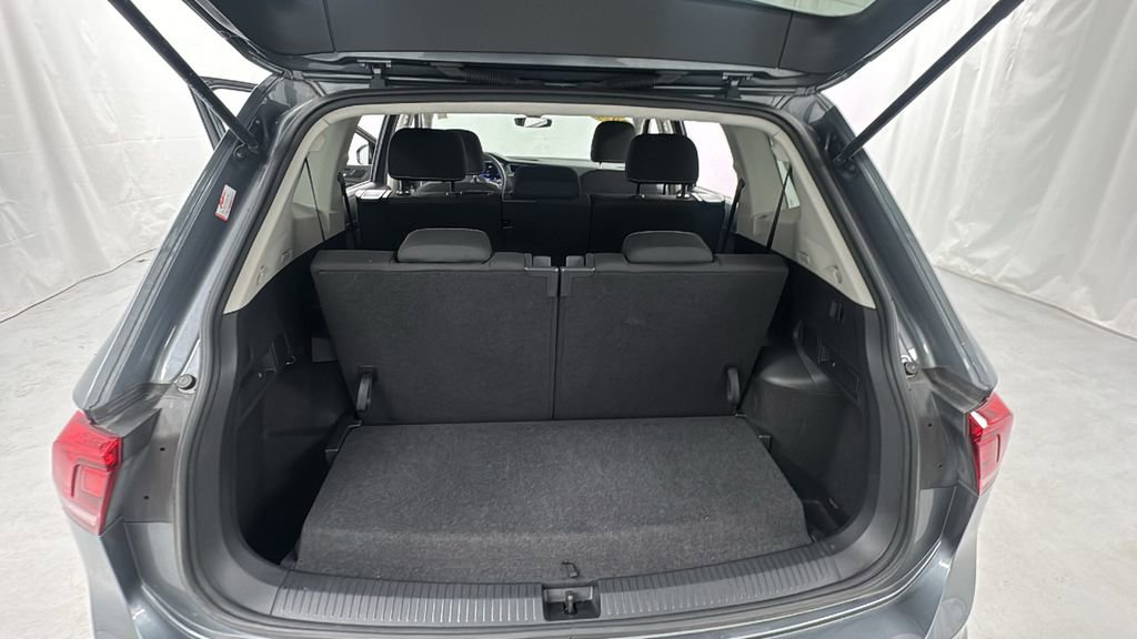 Used 2024 Volkswagen Tiguan S image 16