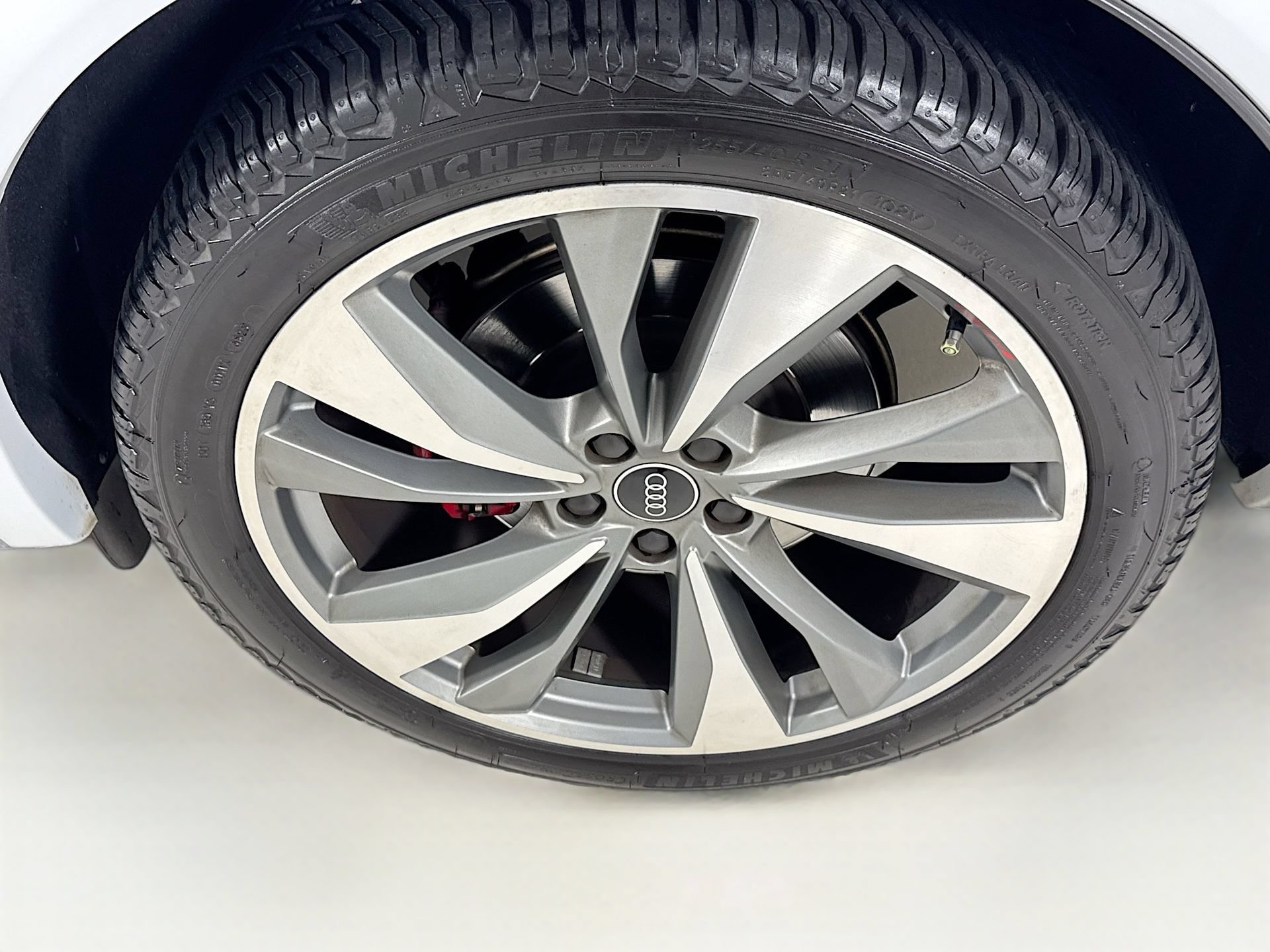 Used 2021 Audi SQ5 Prestige AWD/4WD image 33