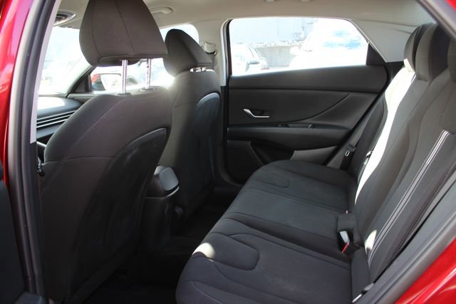 Used 2023 Hyundai Elantra SEL FWD image 22