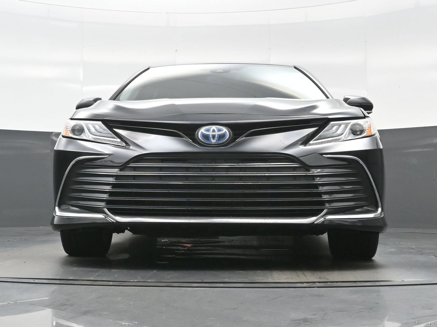 Used 2022 Toyota Camry XLE FWD image 25