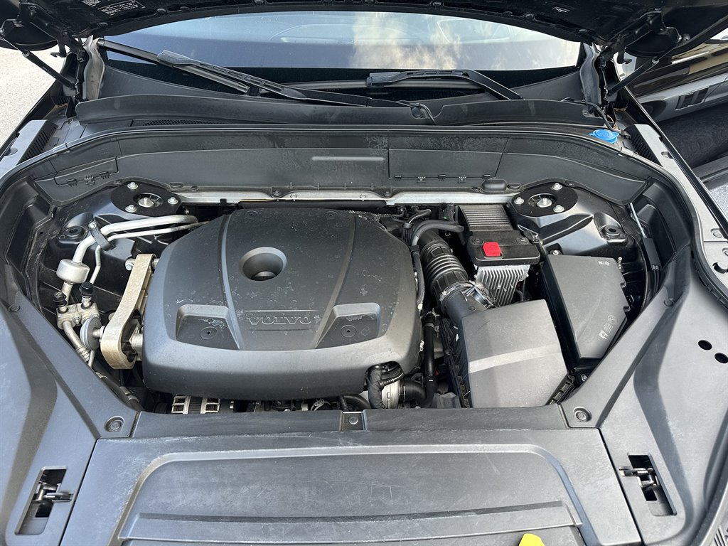 Used 2019 Volvo XC90 T6 R-Design w/ Advanced Package AWD/4WD image 8